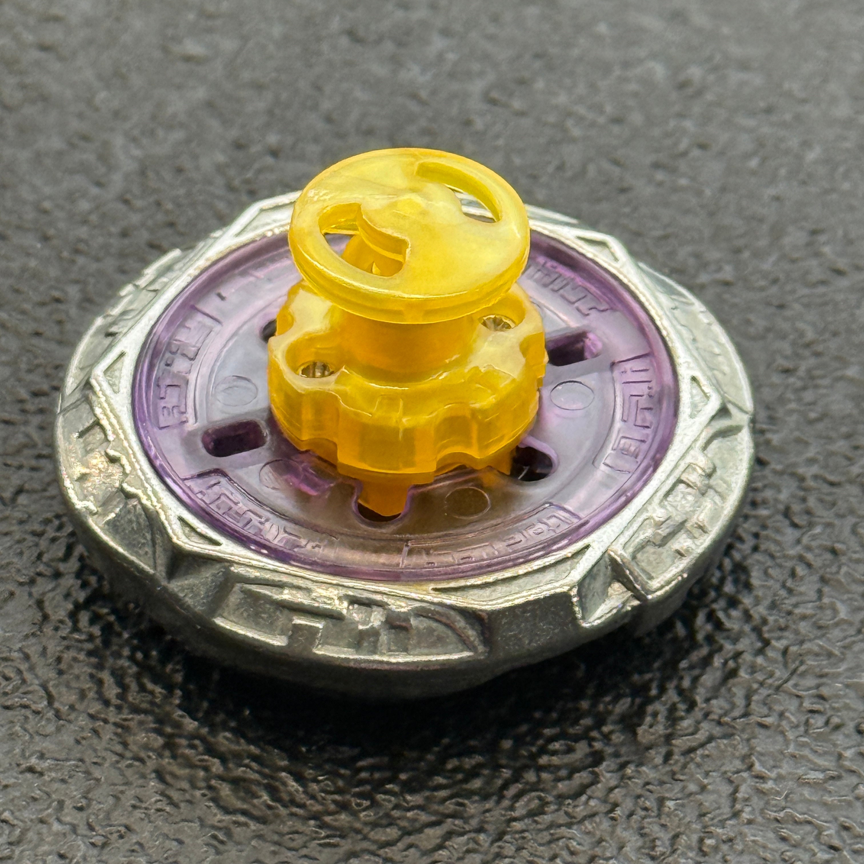 Phantom Orion B:D BB-118 — Stamina Type Beyblade