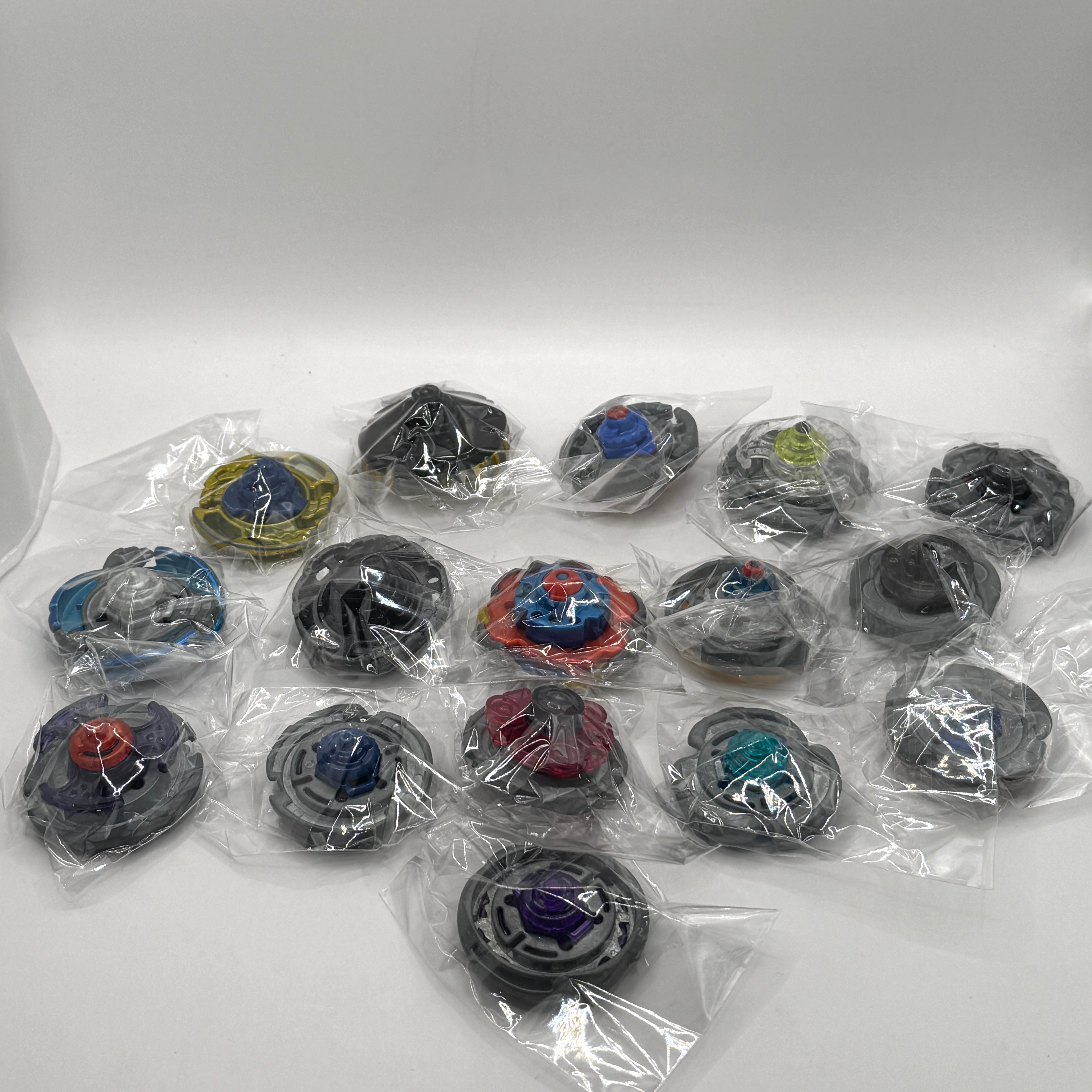 16 Pre-Owned Metal Fight Beyblades