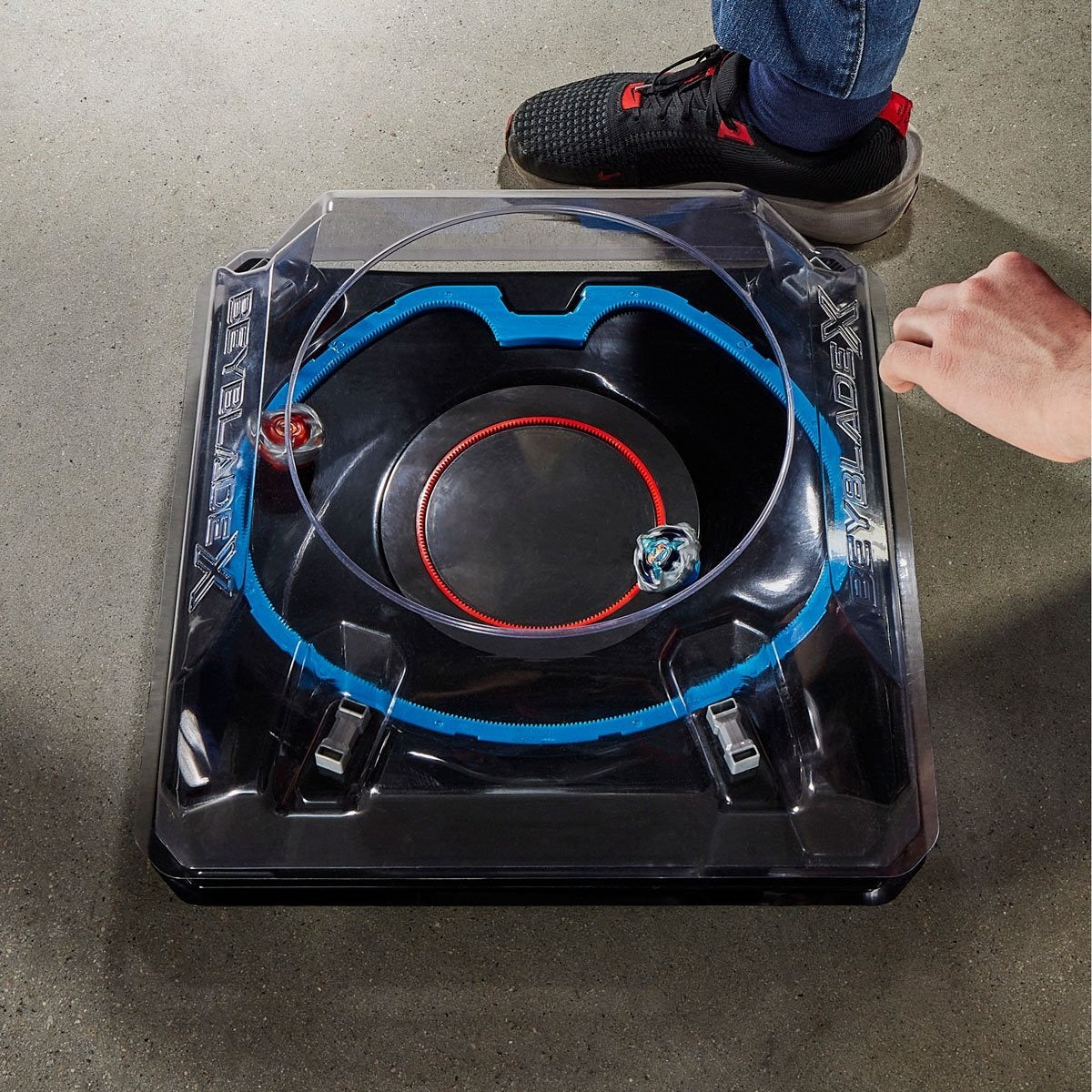 Hasbro Beyblade X BX-00 Double Xtreme Motorized Beystadium