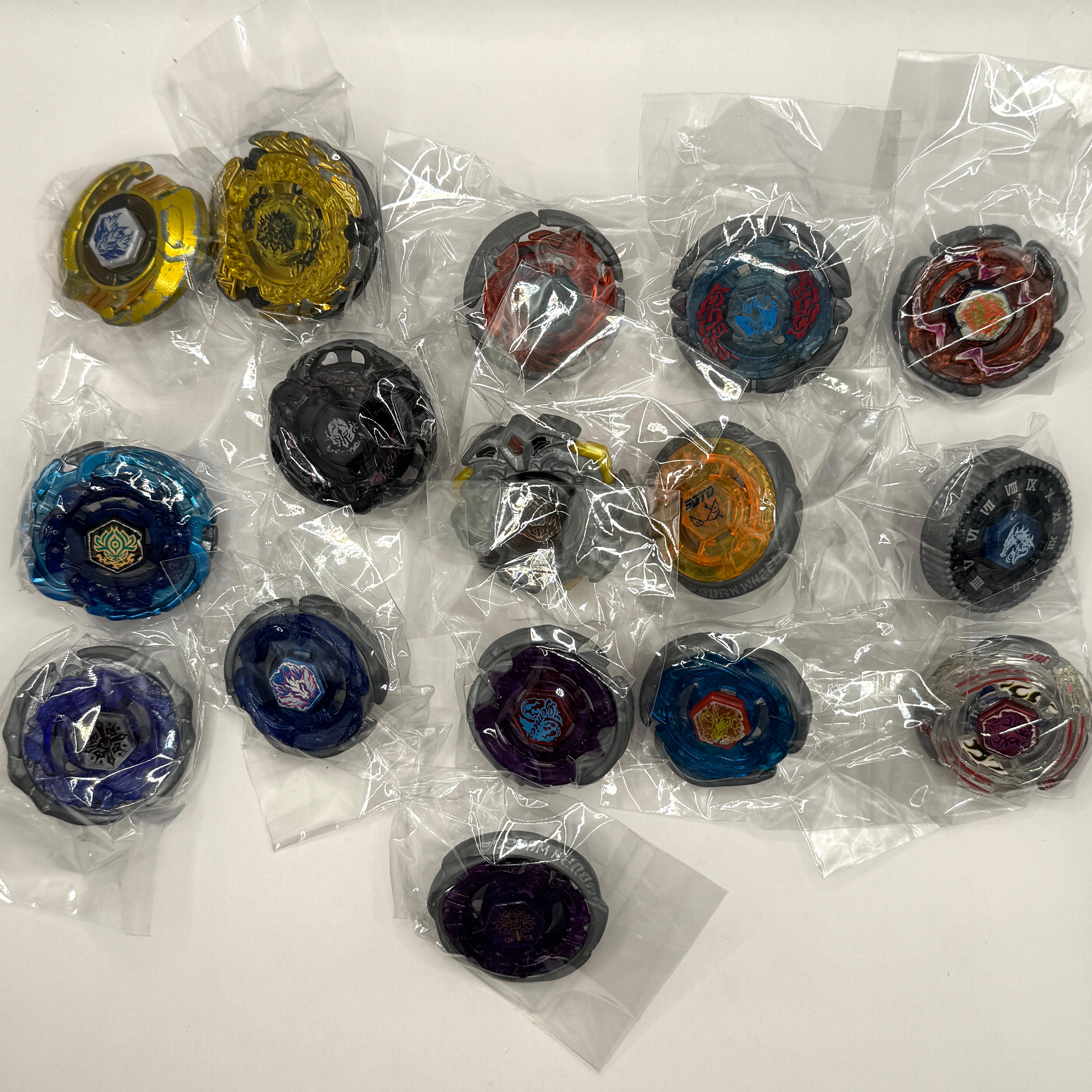 16 Pre-Owned Metal Fight Beyblades