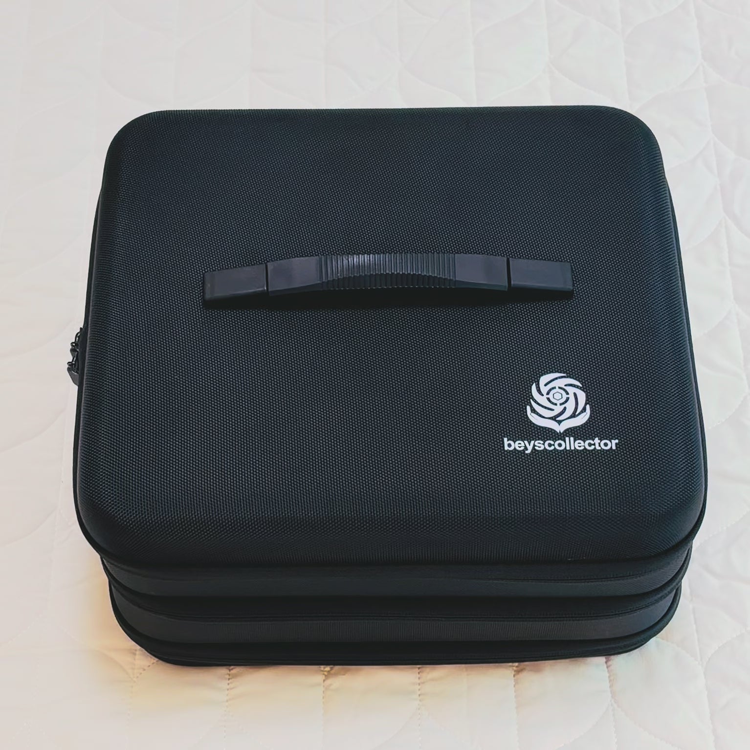 Video walkthrough of the Beyscollector 60 Beyblade carrying case